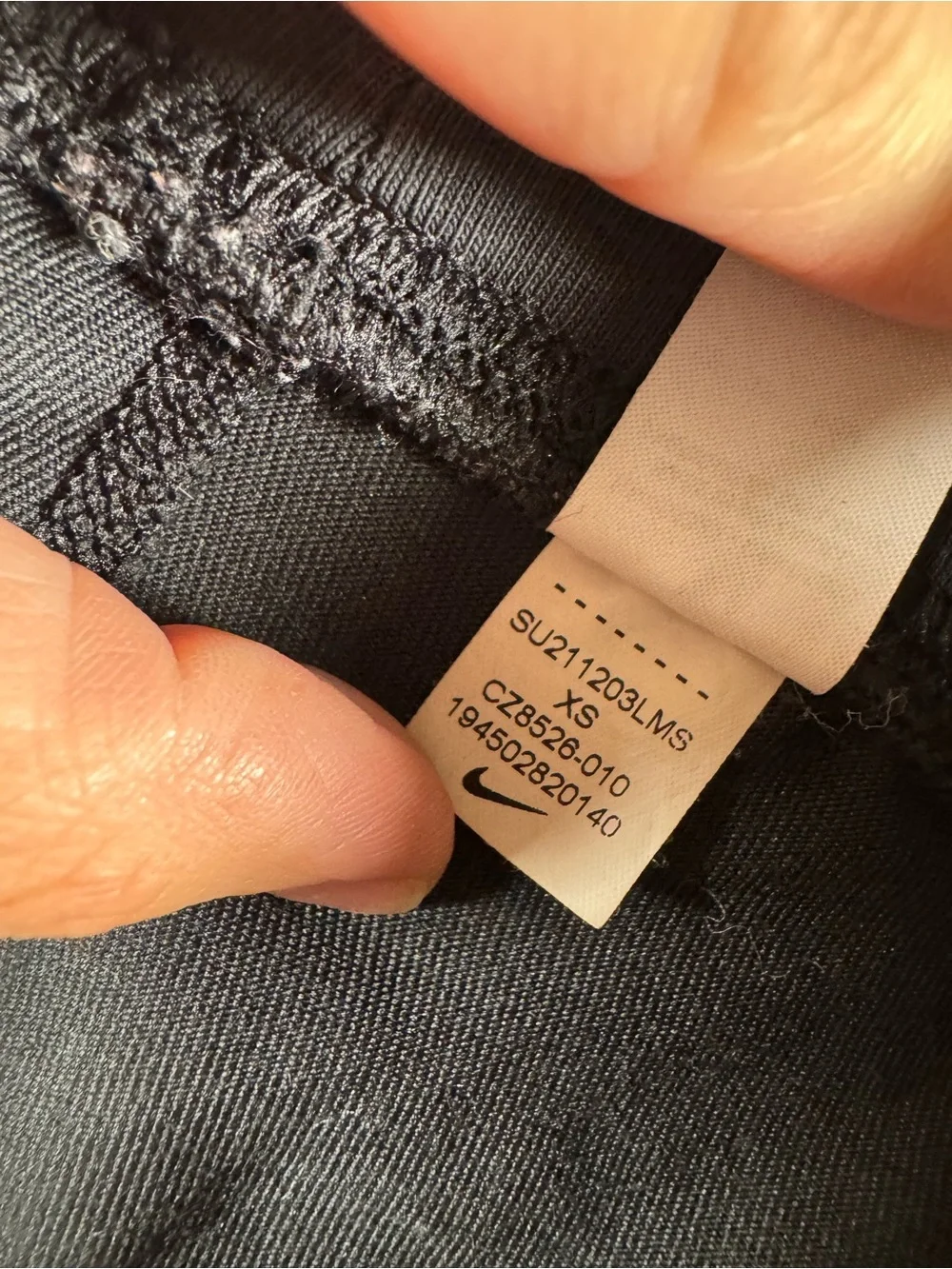 Nike Tight Fit Mid Rise Short Length Biker Shorts Women Black ‎ XS CZ8526-010
